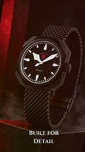 Normalzeit watch detail in dramatic low light